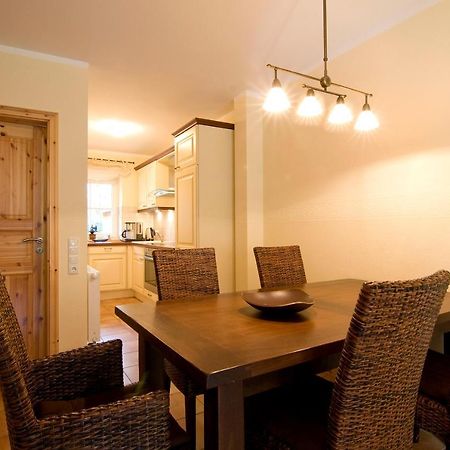 Ferienhaus Zander Mit Sauna Born Bagian luar foto