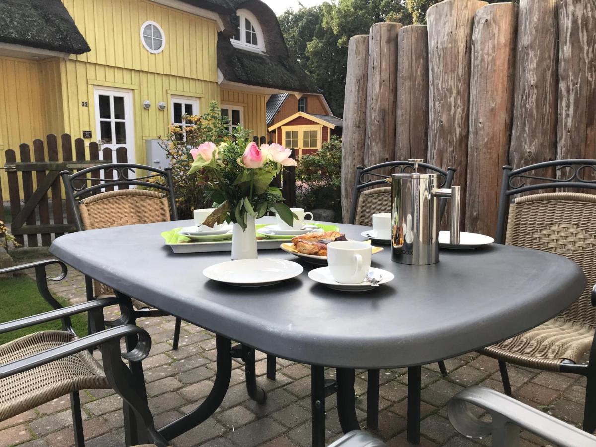 Ferienhaus Zander Mit Sauna Born Bagian luar foto