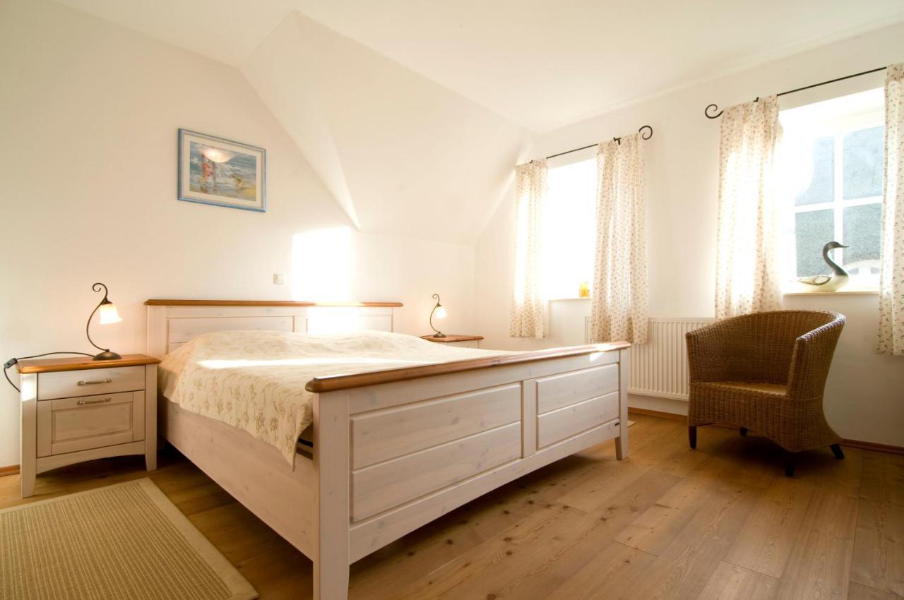 Ferienhaus Zander Mit Sauna Born Bagian luar foto